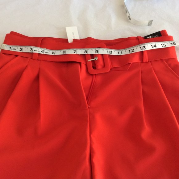 7th Avenue Red Bermuda Shorts 139E - Picture 2 of 6
